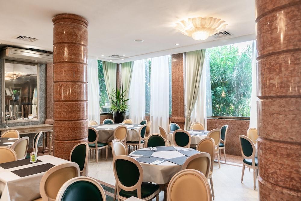 סאן מרטינו בואון אלברגו Hotel Catullo מראה חיצוני תמונה
