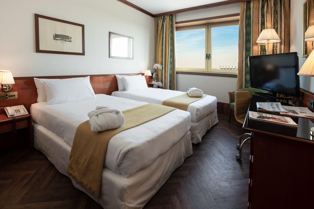 סאן מרטינו בואון אלברגו Hotel Catullo מראה חיצוני תמונה