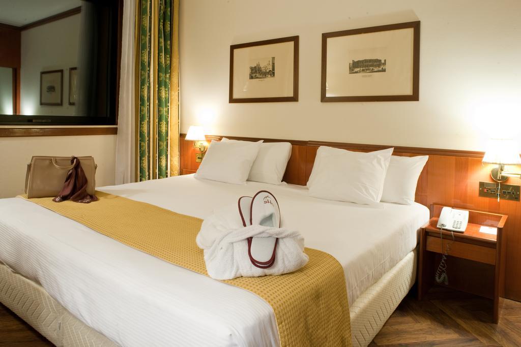 סאן מרטינו בואון אלברגו Hotel Catullo מראה חיצוני תמונה