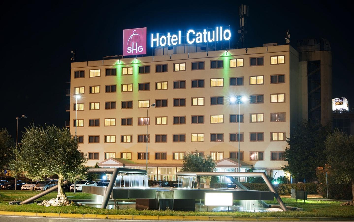 סאן מרטינו בואון אלברגו Hotel Catullo מראה חיצוני תמונה